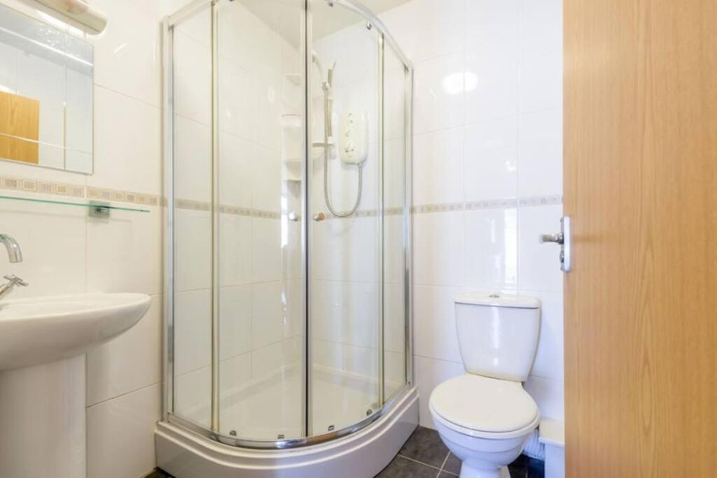 Juno - Apartment In The Heart Of Newquay New Quay エクステリア 写真
